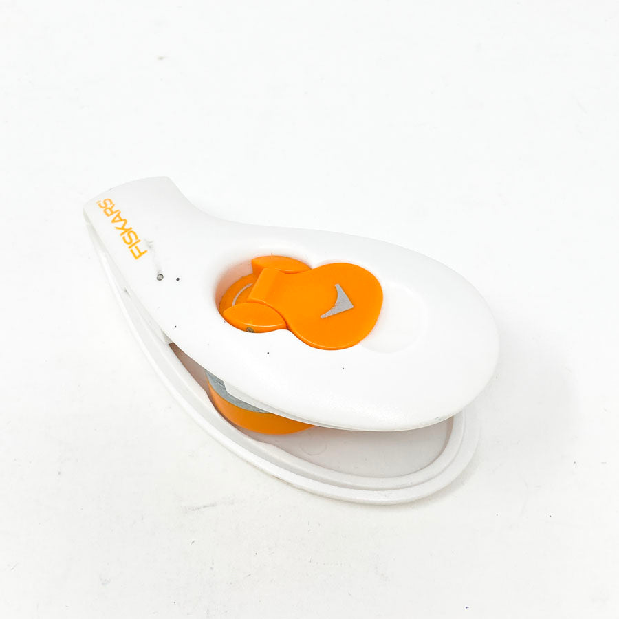 Fiskars Rounded Corner Punch