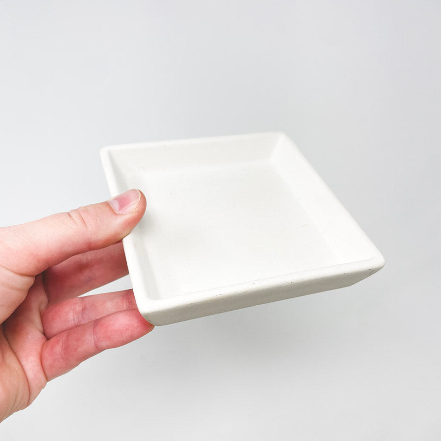 Unfinished earthenware square or circle tray (you pick)