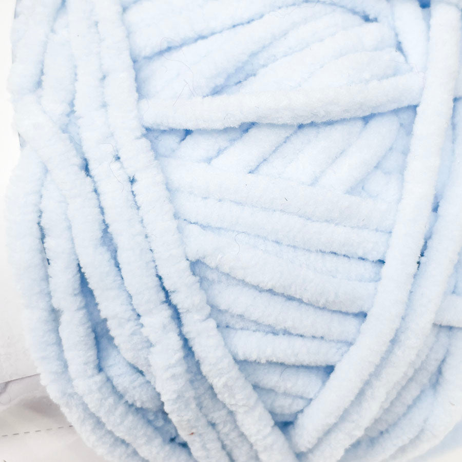 MojaDream Marshmallow Chenille Yarn (1)