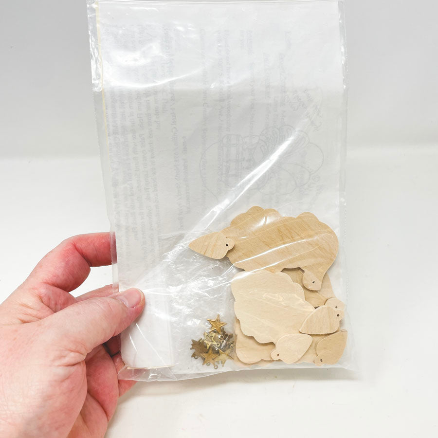 Heartstrokes Santa Pin Painting Kit