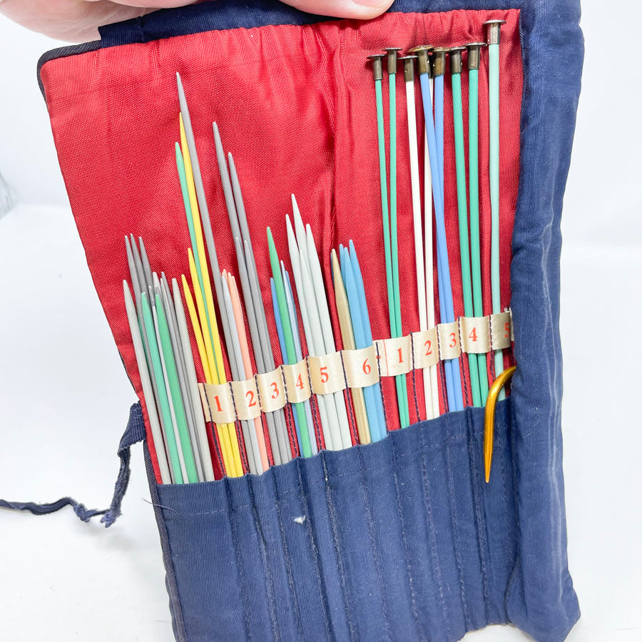 Multi-Size Knitting Needles Roll