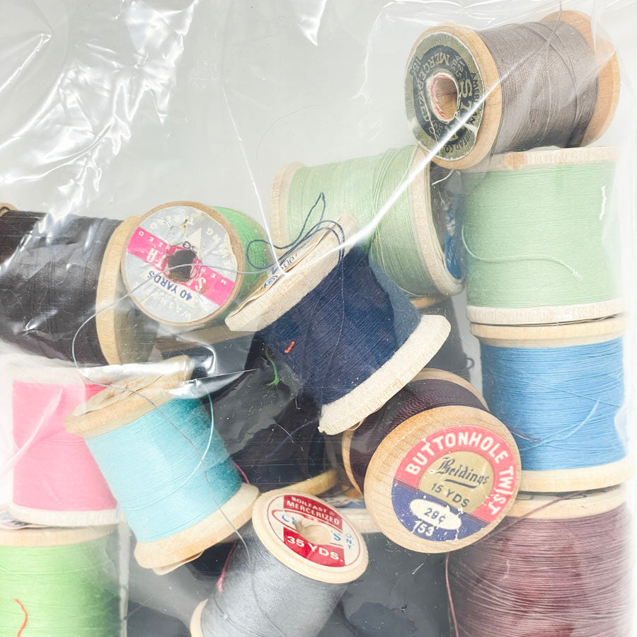 Lotsa Wood Thead Spools Bundle