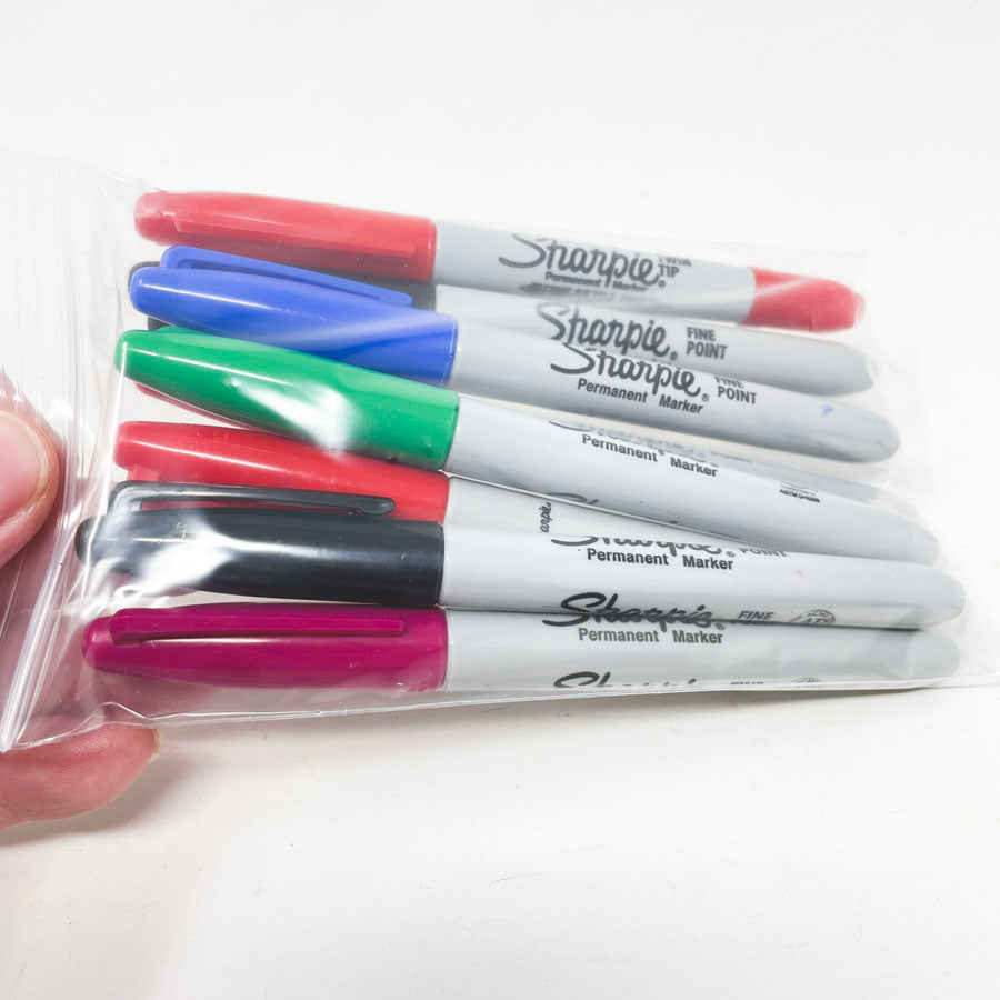 Bundle of Sharpie Markers (8)