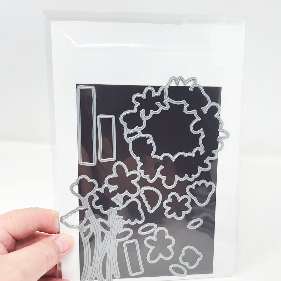 Freestyle Flowers – Simon Says Stamp - Stamp and Die Set