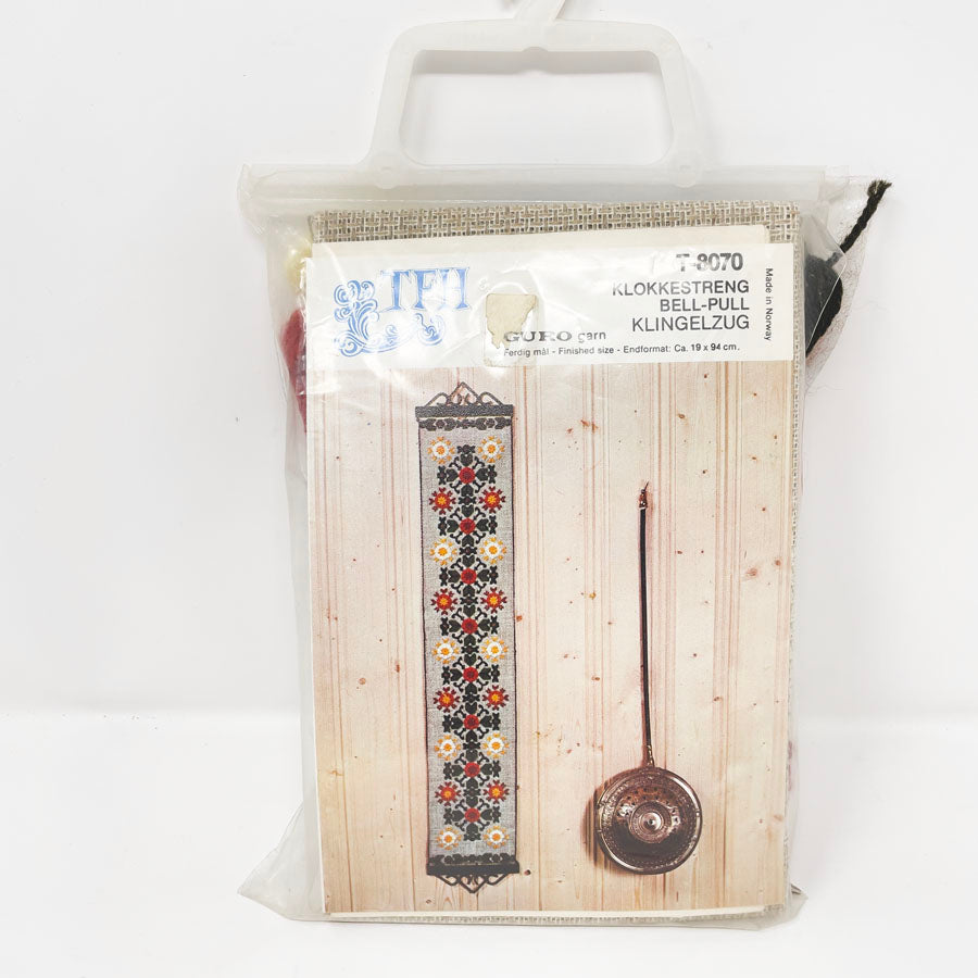 TFH Klokkestreng Bell Pull Crewel Kit