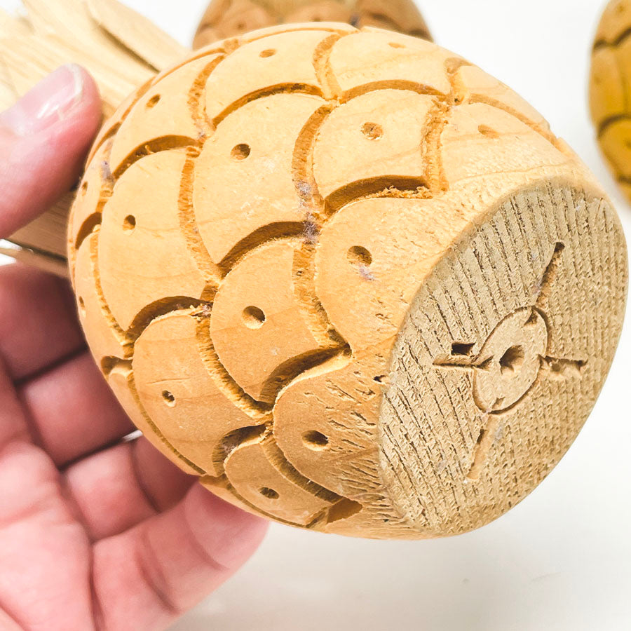 Wood Pineapples (1)