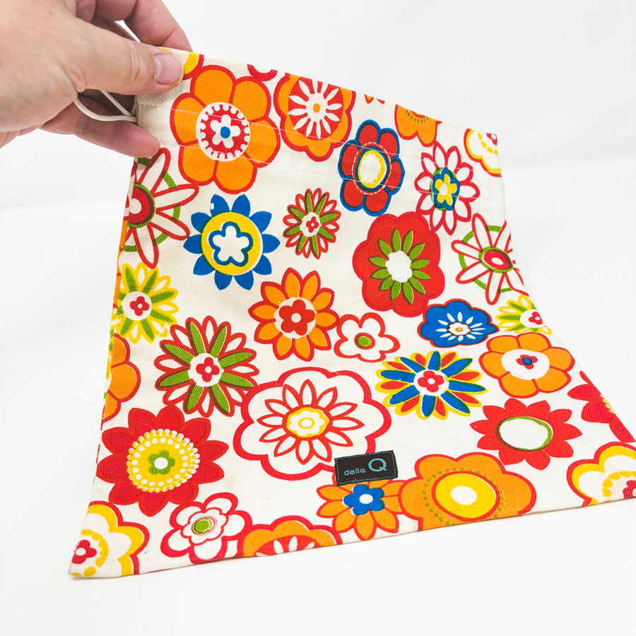 della Q Drawsting Project Bag