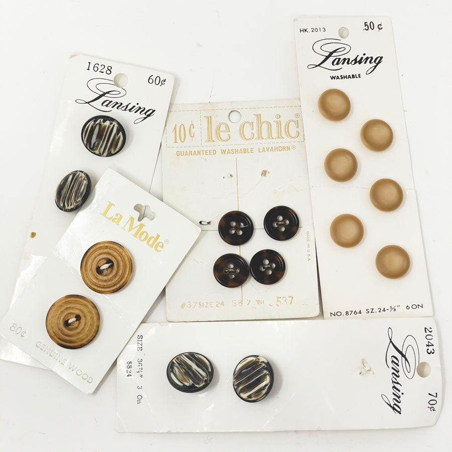 Vintage Brown Carded Button Pack