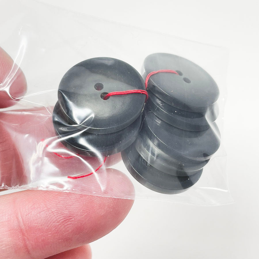 Medium Size Black Button Pack