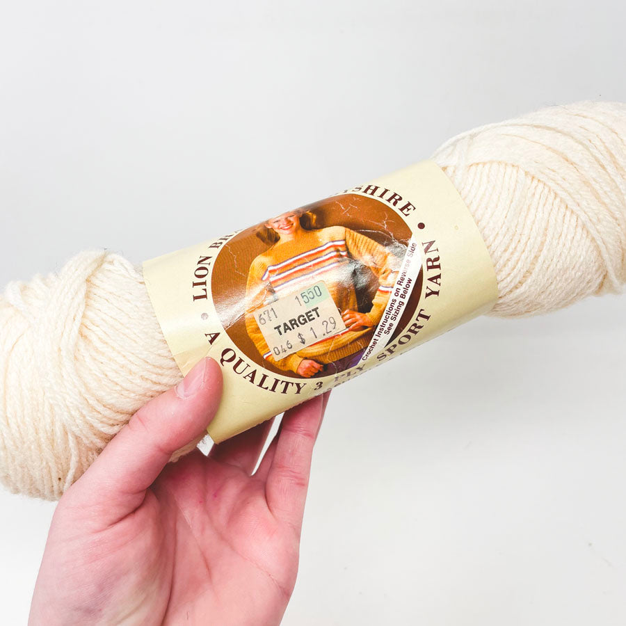 Lion Brand Debyshire Yarn - Off White
