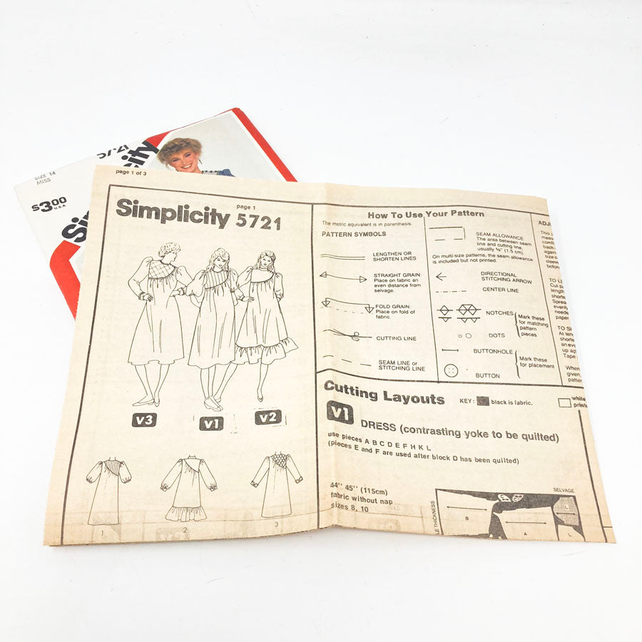 Simplicity 5721 Sewing Pattern - Dress (14) - 1982