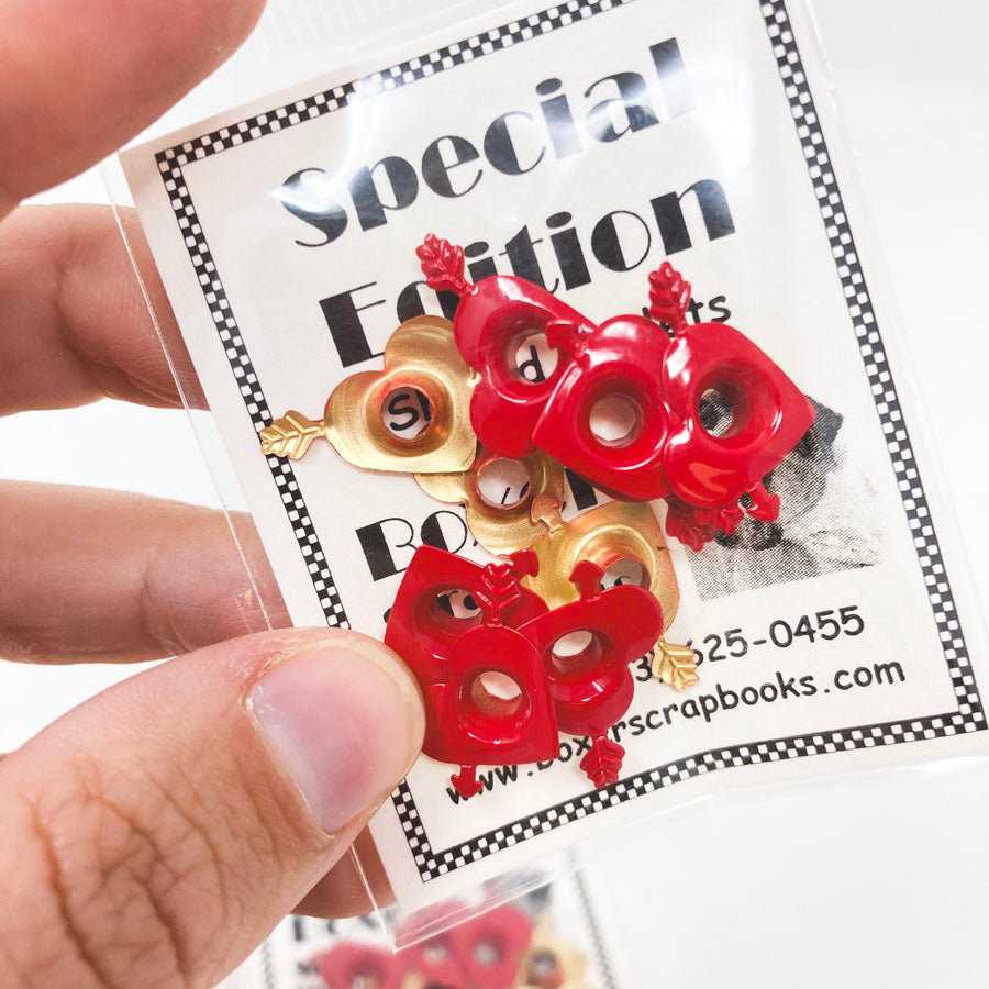 The Stamp Doctor - Heart Eyelet Pack (1)