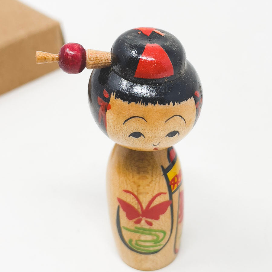 Vintage Kokeshi Nodding Head Dolls - Family of Four