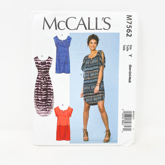 M7562 Dress Pattern (XS-M) - McCall's - 2017