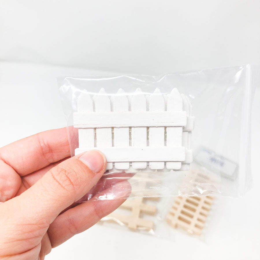 Miniature Picket Fencing (1)