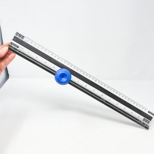 We R Memory Keepers Magnetic Anywhere Twist Trimmer - Deckle