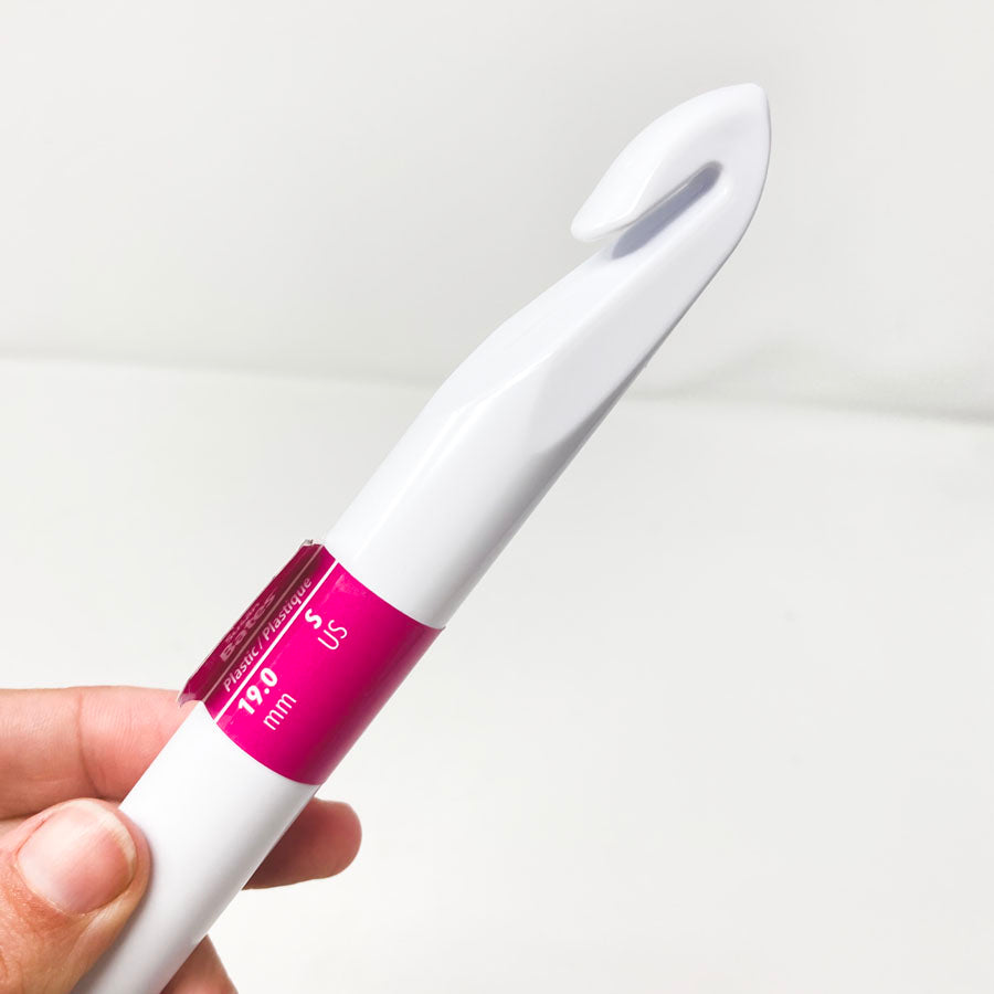 Susan Bates S 19mm Plastic Crochet Hook