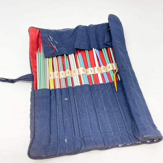 Multi-Size Knitting Needles Roll