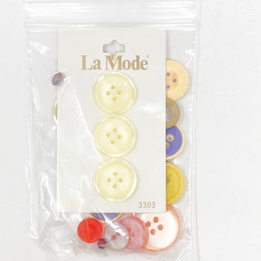 Bundle of multiple colors of buttons