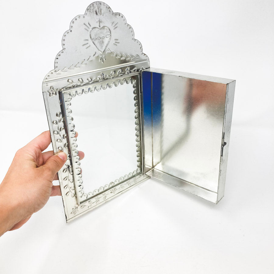 Folk Art Tin Shadow Box (1)