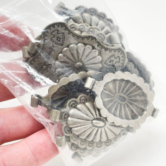 Metal Medallion Links