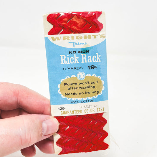 Wrights Rick-Rack Points 3yds - Scarlet