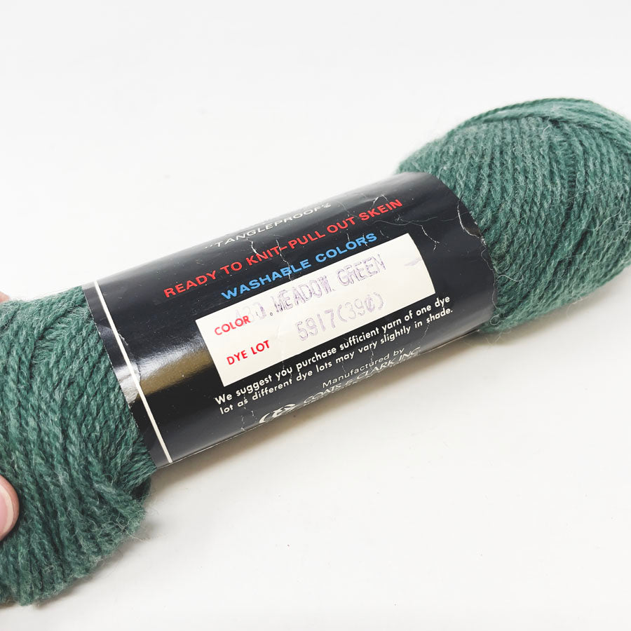 Super Fingering Wool Yarn - Coats & Clark Red Heart - 1 oz - Meadow Green