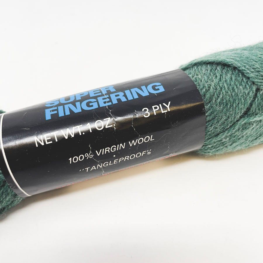 Super Fingering Wool Yarn - Coats & Clark Red Heart - 1 oz - Meadow Green