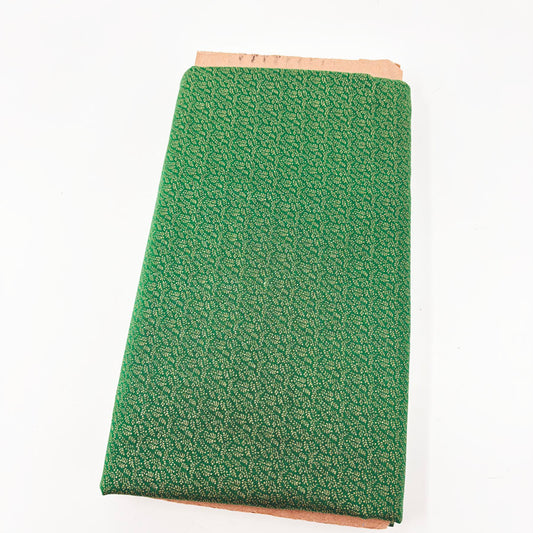 40" x 108" Green Cotton/Blend Fabric with Gold Fronds