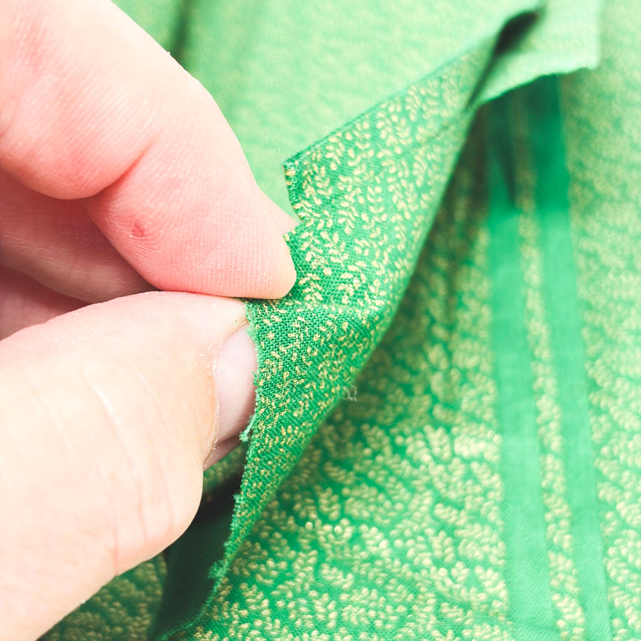 40" x 108" Green Cotton/Blend Fabric with Gold Fronds