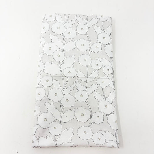 42" x 32" Capsules Lower the Volume Simple Growth Fabric