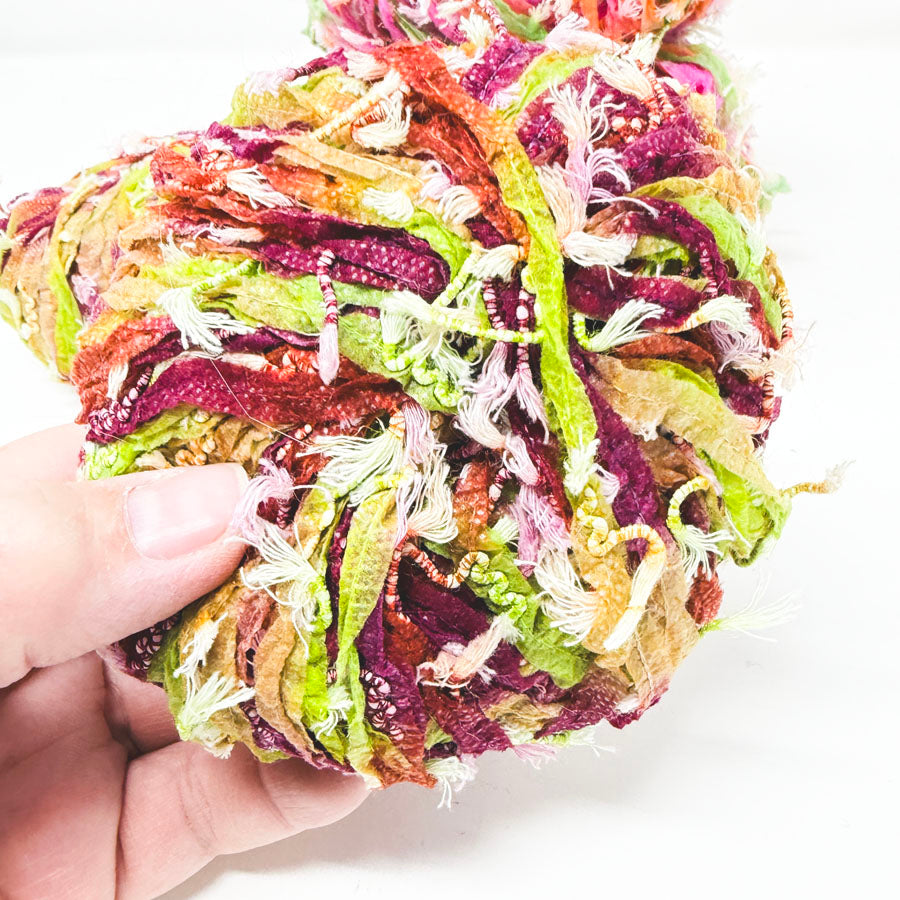 Unmarked Novelty Yarn (1)