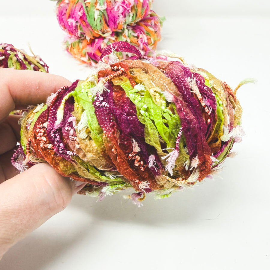 Unmarked Novelty Yarn (1)