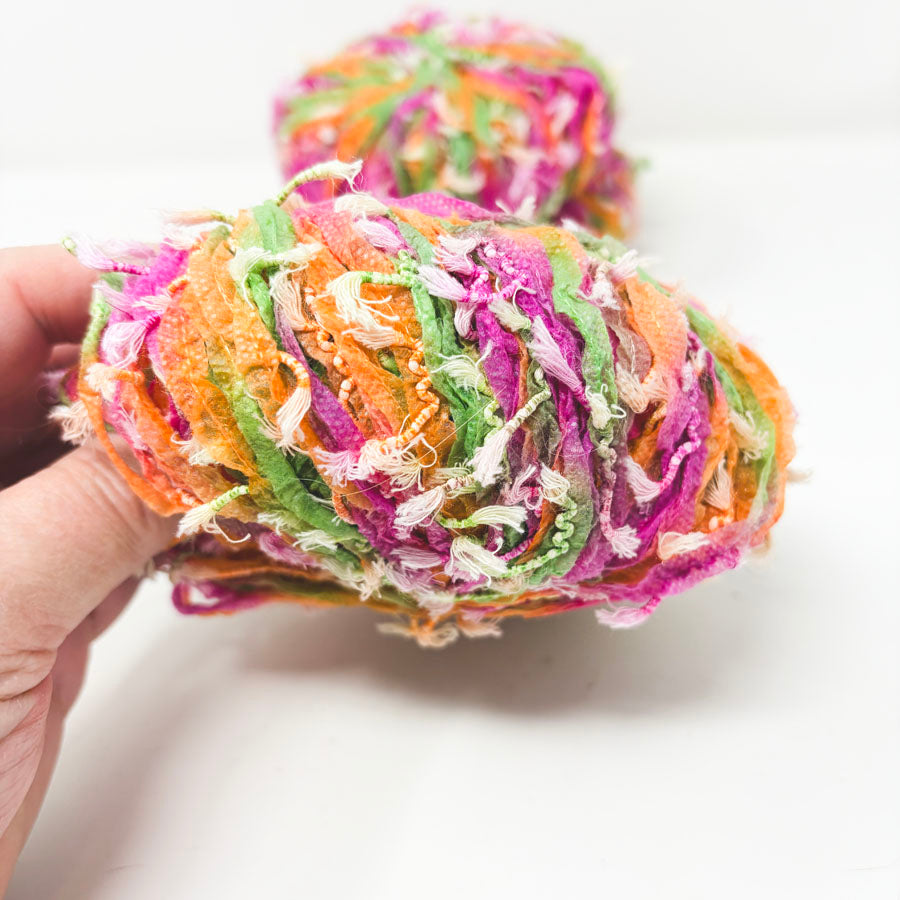 Unmarked Novelty Yarn (1)