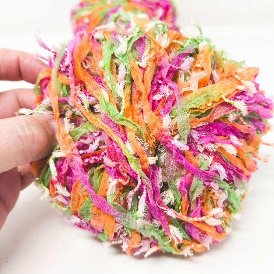 Unmarked Novelty Yarn (1)