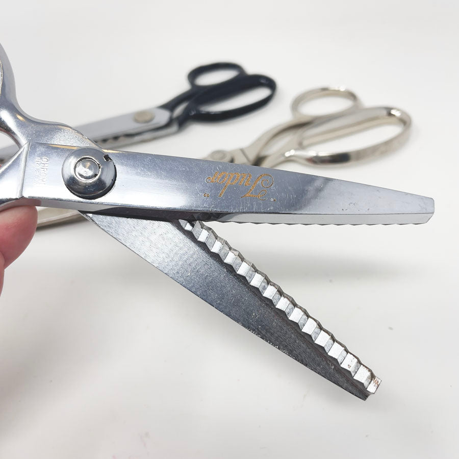 Vintage Metal Pinking Shears
