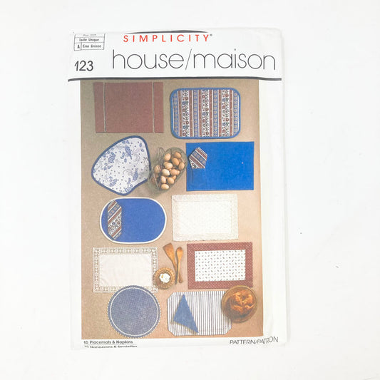 Simplicity 123 Sewing Pattern - Placemats and Napkins - 1985