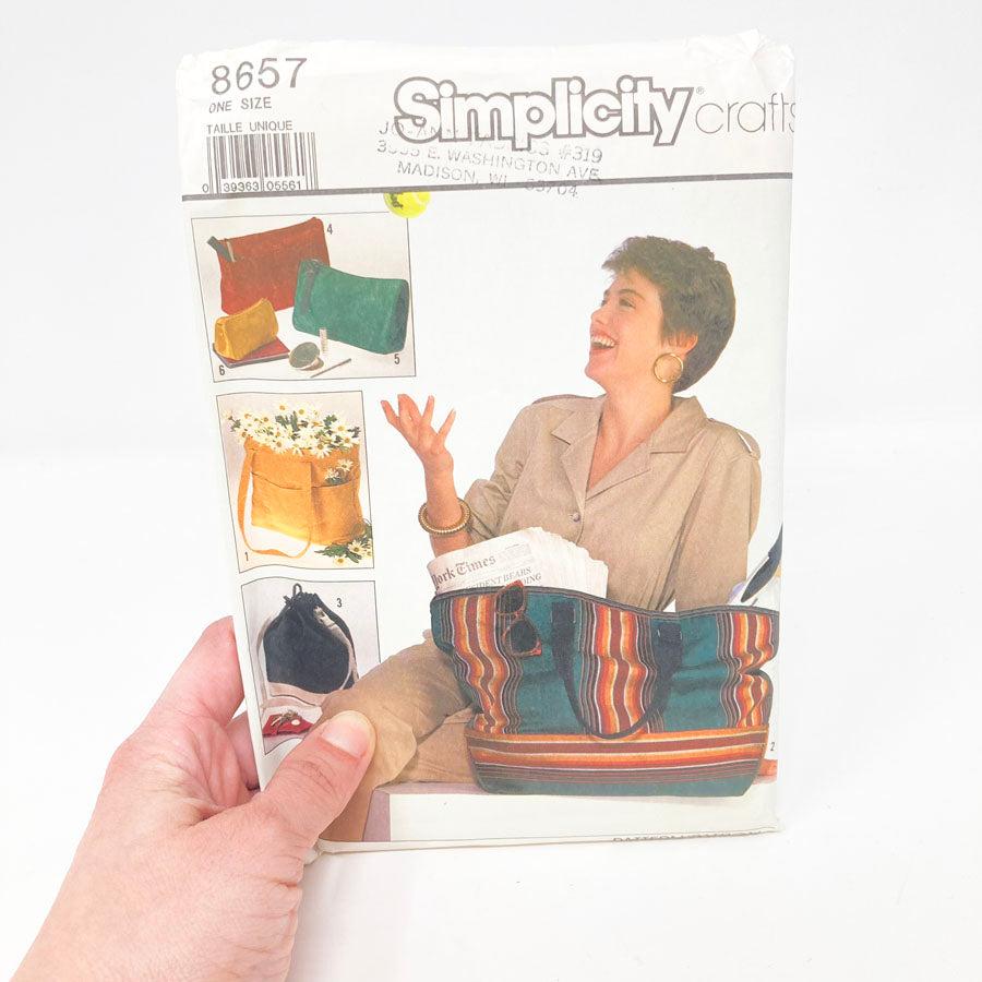 Simplicity 8657 Sewing Pattern - Set of Bags (6) - 1988