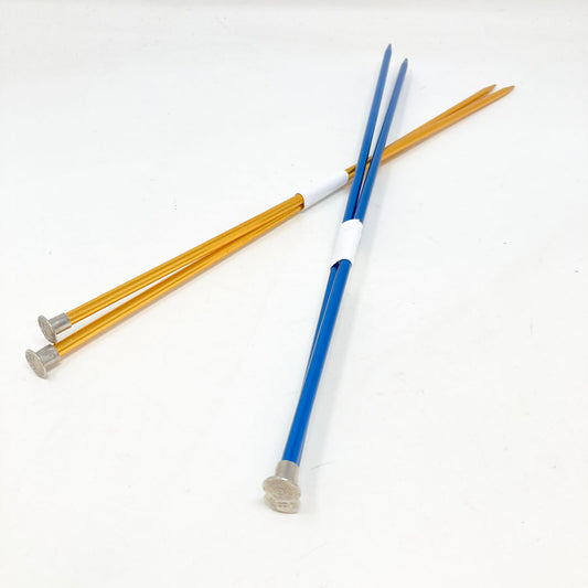 US 8 Knitting Needles (5mm) (1)