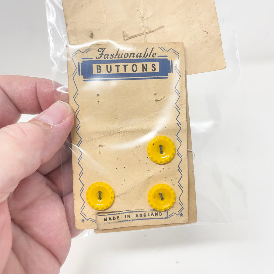 Small Bag of assorted colors of buttons
