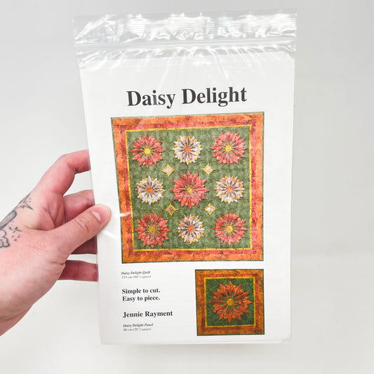 Daisy Delight Quilt Pattern by Jennie Rayment