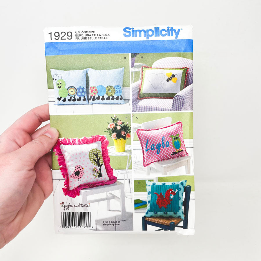Simplicity 1929 Sewing Pattern - Appliqued Pillow