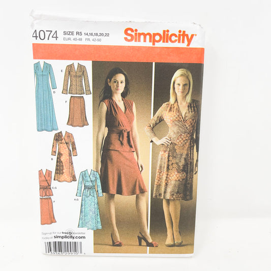 2006 Simplicity Top/Dress - 4074 - Size 14-22