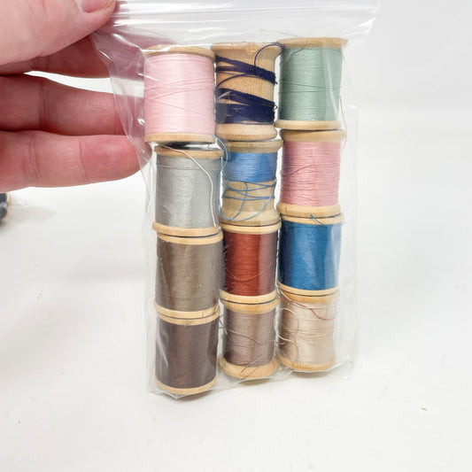 Coats & Clark Thread Bundle - Wooden Spools