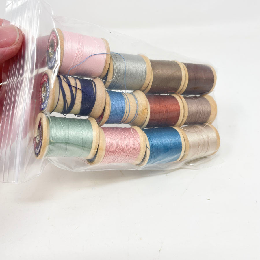 Coats & Clark Thread Bundle - Wooden Spools