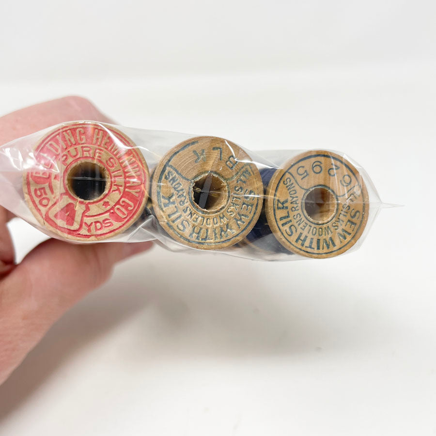 Sew With Silk Thread Bundle - Wooden Spools