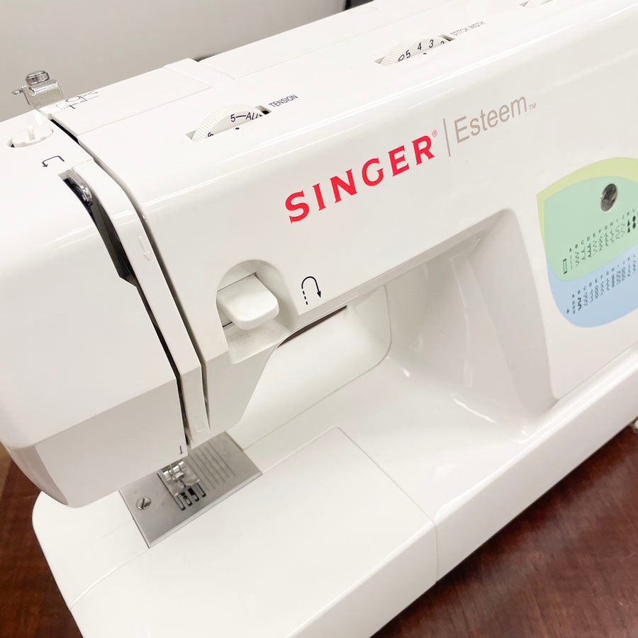 Singer 1732 Esteem Sewing Machine