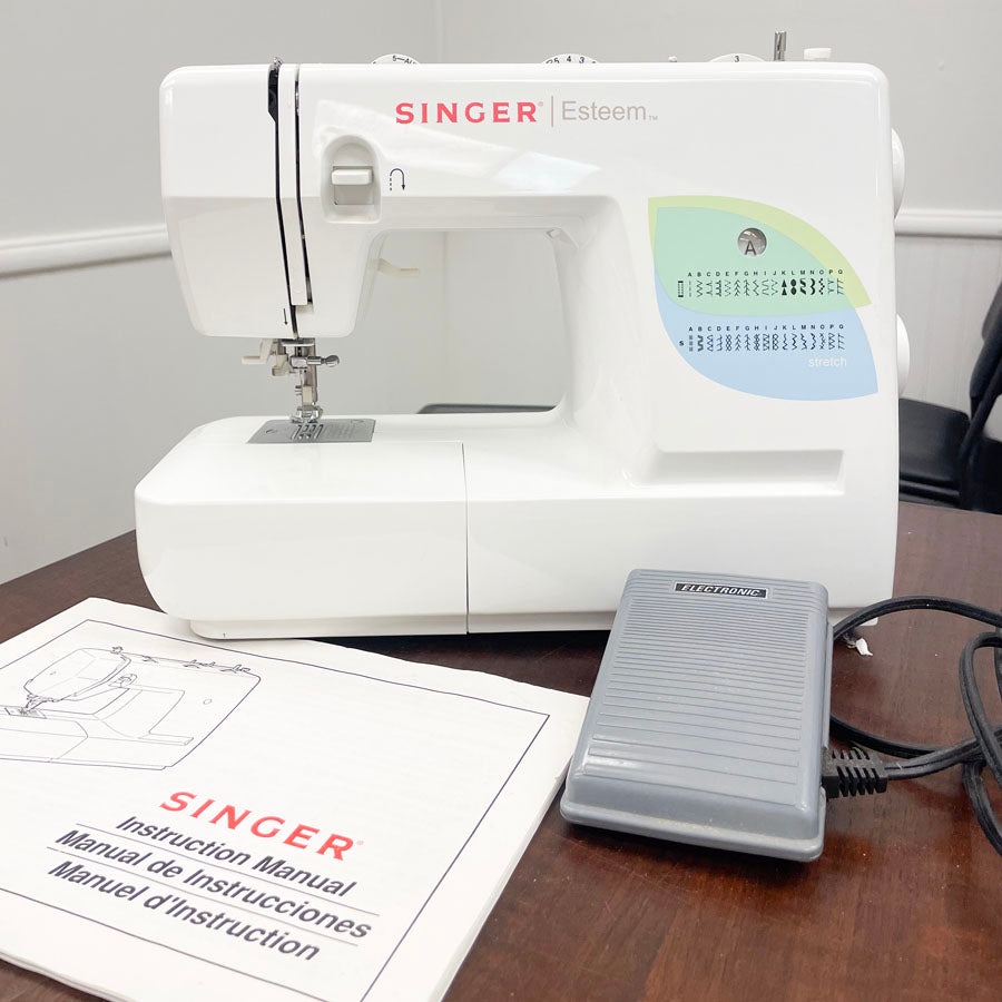 Singer 1732 Esteem Sewing Machine